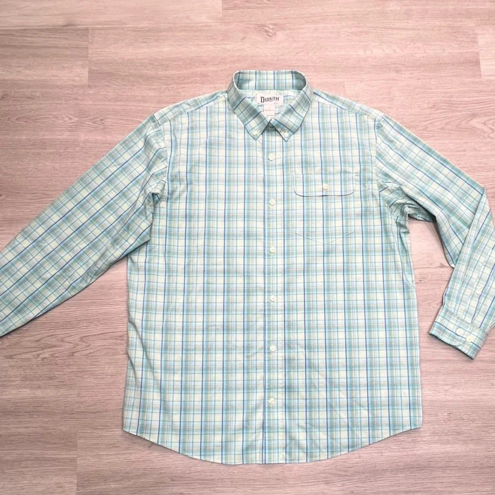 Duluth Trading Co Relaxed Fit Long Sleeve Button Up Shirt‎ Men's Size L Plaid